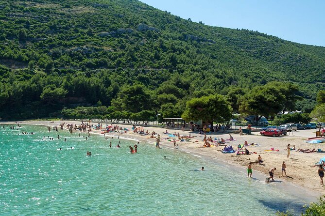 Pelješac Wine, Beach and Lunch - Relaxing Tour from Dubrovnik - Through the Dingač tunnel