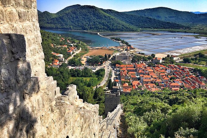 Peljesac Wine & Ston Oysters PRIVATE HALF DAY SHORE TOUR - Why the oyster boat is the real centerpiece