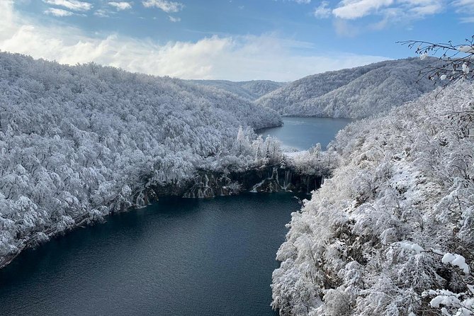 Plitvice Lakes 3,5h tour with panoramic boat ride - A private guide makes the difference