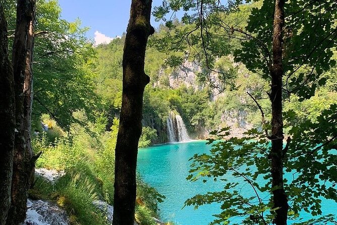 Plitvice Lakes Day Tour from Zadar, Simple and Safe - Group size, communication, and the return journey