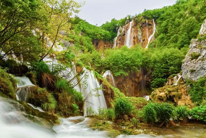 Plitvice Lakes: Guided Walking Tour with Train and Boat Ride - Why Plitvice Lakes is worth your time