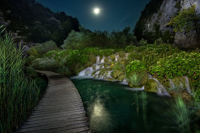 Plitvice Lakes Private Guided Walking Tour - The Upper Lakes and their smaller falls