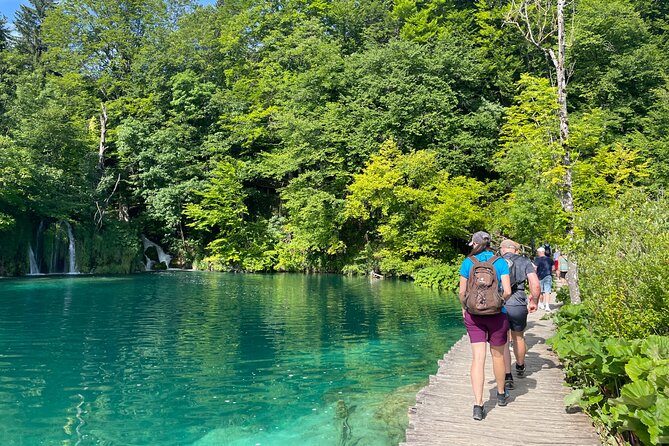 Plitvice Lakes with Ticket & Rastoke Guided Tour from Zagreb - The panoramic vehicle and the return route