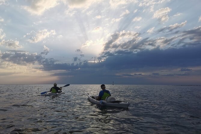 Poreč sunset sea kayaking tour - A beach stop, snacks, and the route to St. Nicholas Island