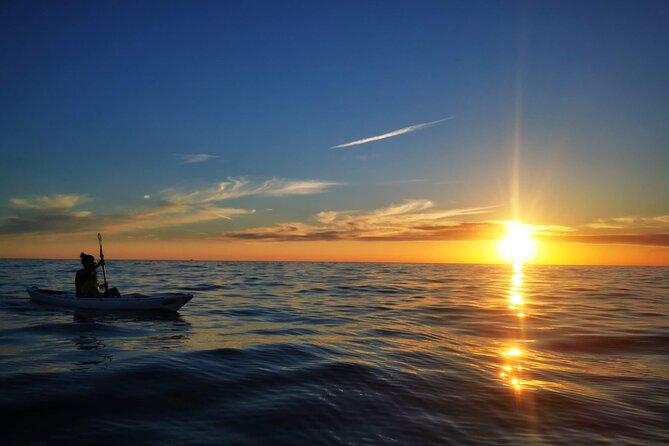 Poreč sunset sea kayaking tour - Sunset, photos, and the final drink