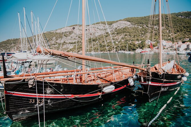 Private Blue cave, Mamma Mia and Hvar, 5 islands tour from Split - Stiniva Cove from the sea