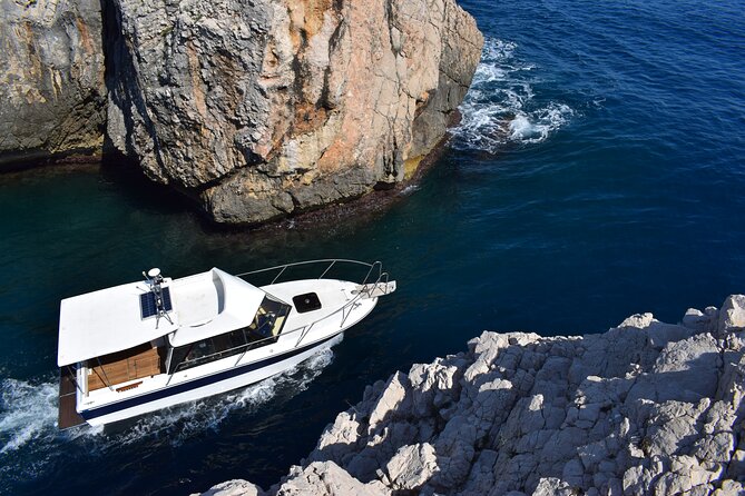 Private boat tour - caves, snorkeling, bays and beaches - Choosing Caves, Bays, and Beaches
