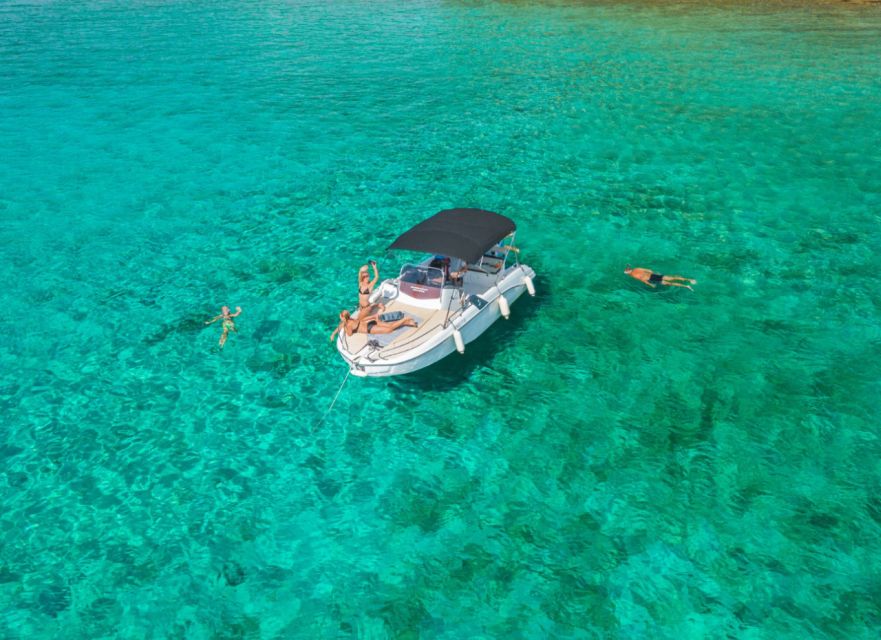 Private boat tour to Hvar & Red Rocks: from Trogir or Split - Comfort, safety, and what to pack