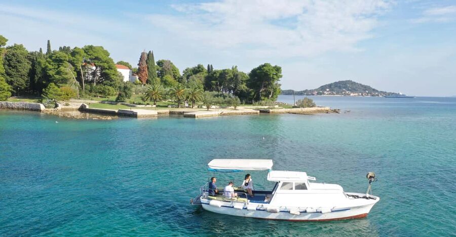 Private Boat tour with refreshing drinks Zadar - Why this private Zadar cruise feels different