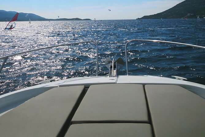 Private Boat Tours Dubrovnik to Hvar - Boat types, group size, and comfort