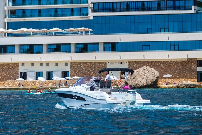 Private Boat Tours Dubrovnik to island Korcula - What the crew adds to the day