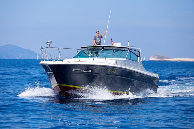 Private custom Blue & Green Cave tour with yacht from Hvar town - Palmižana and the Pakleni Islands