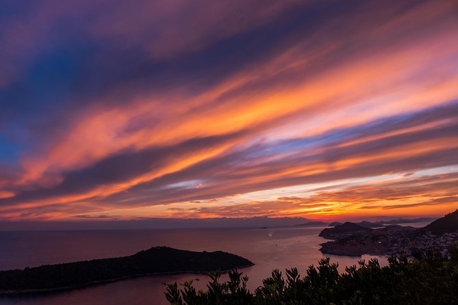 Private Dubrovnik Champagne Sunset Cruise - Practical booking advice for a smooth evening
