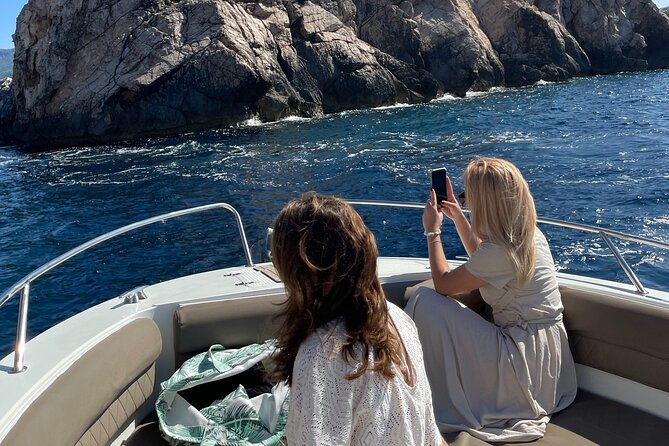 Private Full-Day Tour of Elaphiti Islands by Speedboat - The skipper shapes the quality of the day