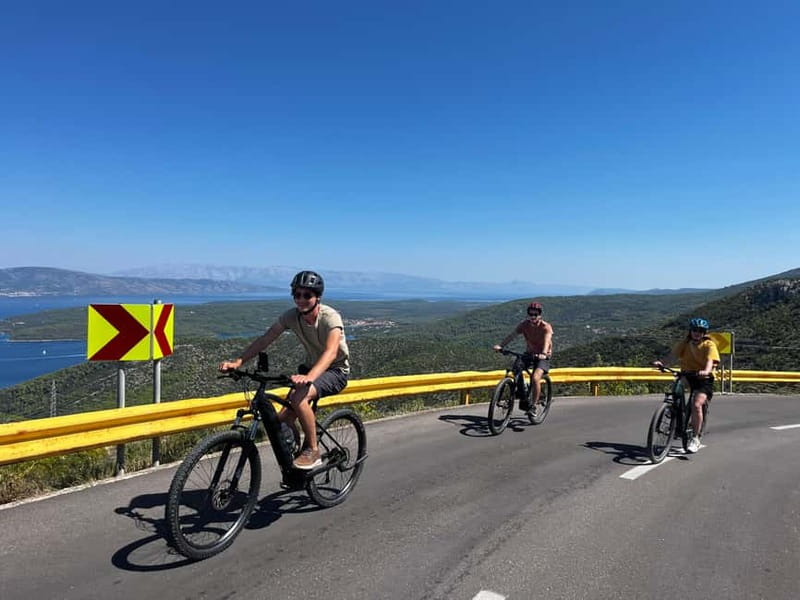 Private Hvar Island E-Bike Tour - Wineries and the countryside between stops