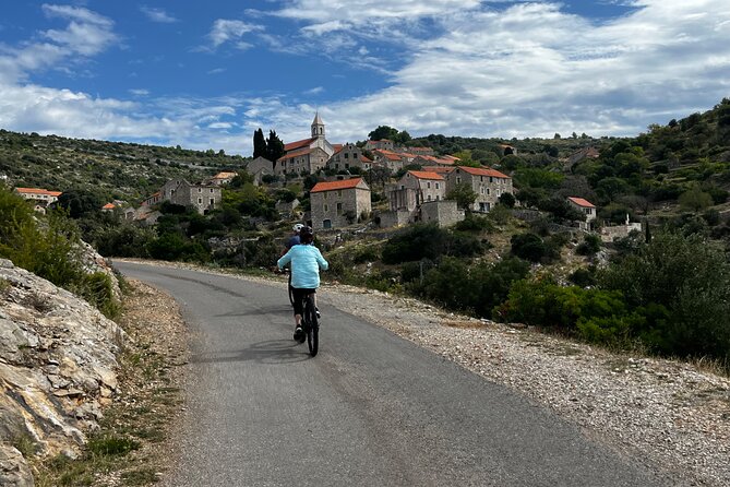 Private Hvar Island E-Bike Tour (Self-Guided) - Key points to know before riding