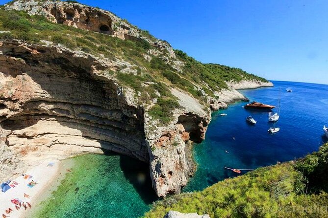 Private Hvar Island E-Bike Tour (Self-Guided) - Who should book this ride?