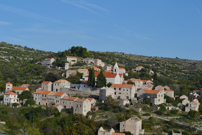 Private Hvar Island Tour and Olive Oil Tasting - Why leave Hvar Town for the old inland road
