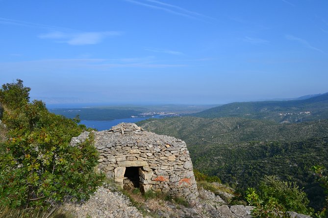 Private Hvar Island Tour and Olive Oil Tasting - Malo Grablje, the quiet final walk