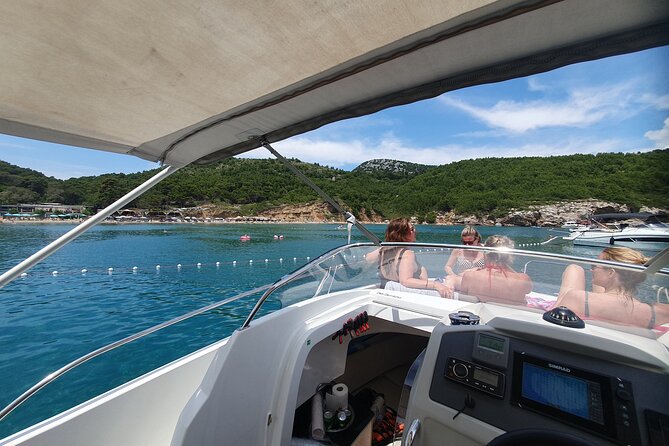 Private Local Guided Speedboat Tour in Dubrovnik Archipelago - Šunj Beach offers the sandy break