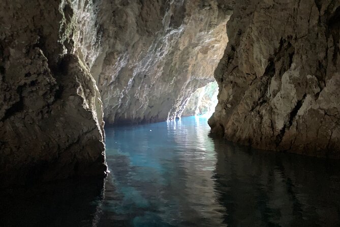 Private Luxury boat from Hvar, Brač and Split - Weather controls the day