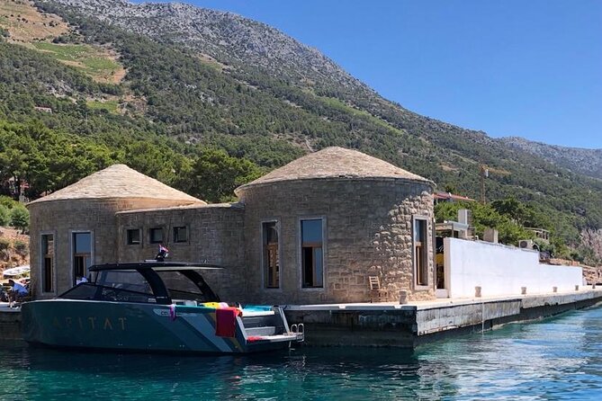 Private Luxury boat from Hvar, Brač and Split - Leaving Makarska for the Dalmatian islands