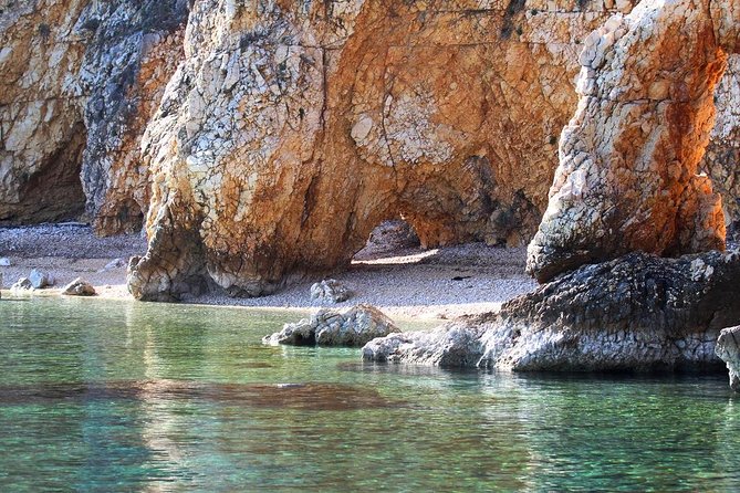 Private Plavnik Island Half-Day boat trip with capt. Bobo - Who will get the most from this private cruise