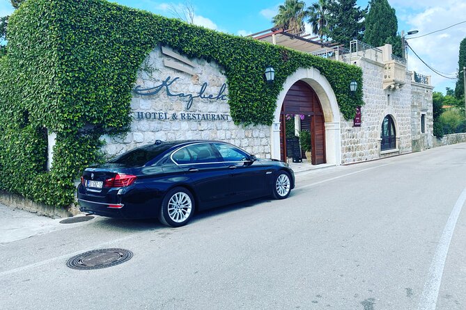 Private Round-Trip Airport Transfer in Dubrovnik - A private car for four people