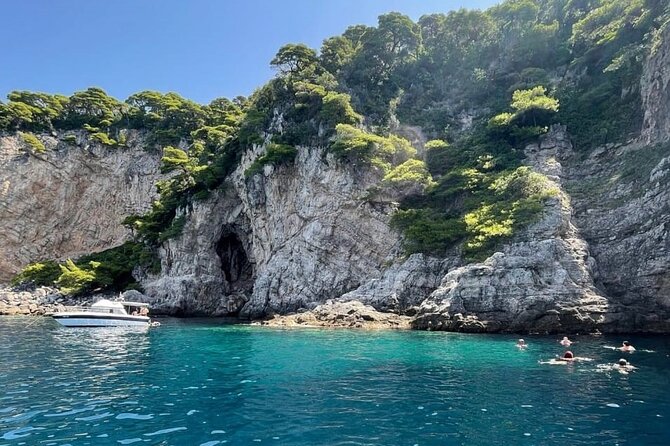 Private Speedboat Tour | Caves Beaches Islands and more - The Blue Cave and Three Green Caves