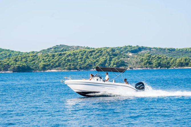 Private speedboat tour to Elaphiti Islands - Choosing islands, caves, and beaches