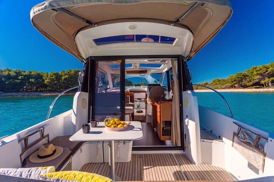 Private speedboat tours Sea Symphony - Rasotica Bay for the last swim