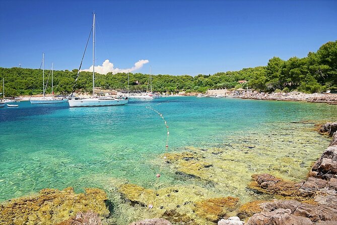 Private Tour of Red rocks, Pakleni Islands and Hvar's Southern Beaches - Four hours among the Pakleni Islands
