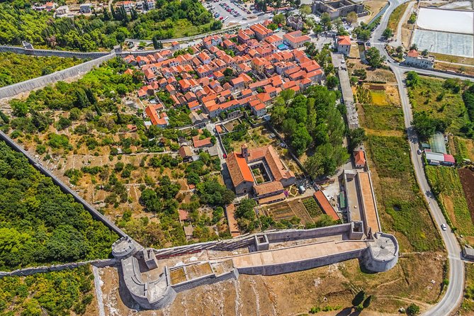Private Tour: Ston and Peljesac Peninsula Day Trip with Wine Tasting - Ston and the wall above town