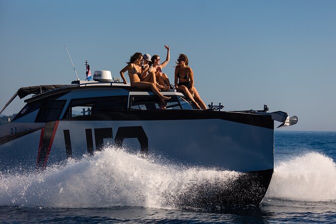 Private tours to Elaphite Islands by UFO BOAT - Why the UFO boat works best as a private day