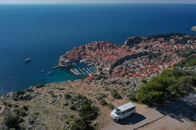 Private Transfer by 8 seats van from and to Dubrovnik Airport - WiFi, alcohol, and what is actually included