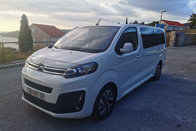 Private Transfer by 8 seats van from and to Dubrovnik Airport - Price and value for different party sizes
