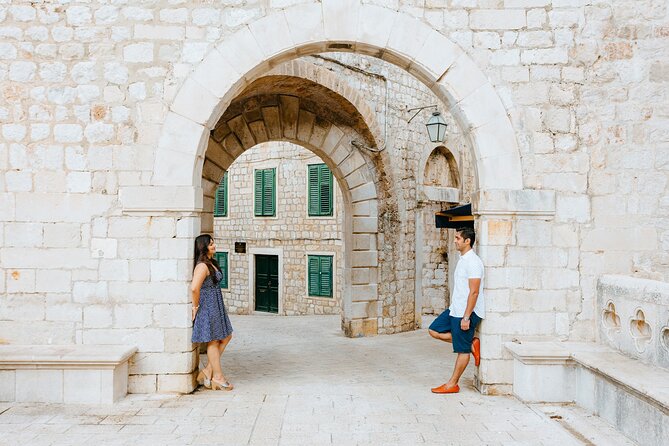 Private Vacation Photography Session with Local Photographer in Dubrovnik - Taking the session to the City Walls
