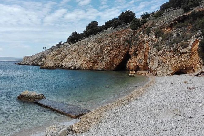 Private Wild Bays Boat Trip with Captain Bobo - Leaving Punat for Stara Baška