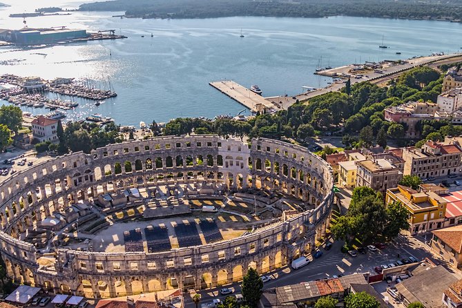 Pula Arena Amphitheater Admission Ticket - Exploring the four floors and Roman walls