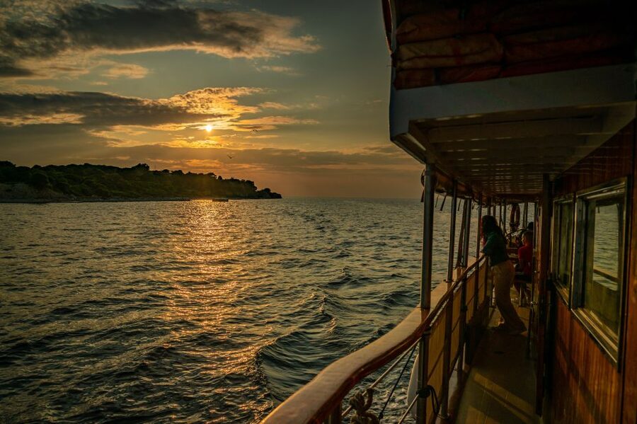 Pula: Brijuni National Park Sunset, Dolphins & Dinner Cruise - Practical tips for a better evening