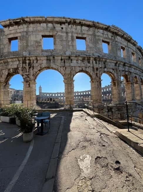 Pula by E-Bike: Roman Ruins, Sea Views & Hidden Gems - Why an e-bike is a smart way to see Pula