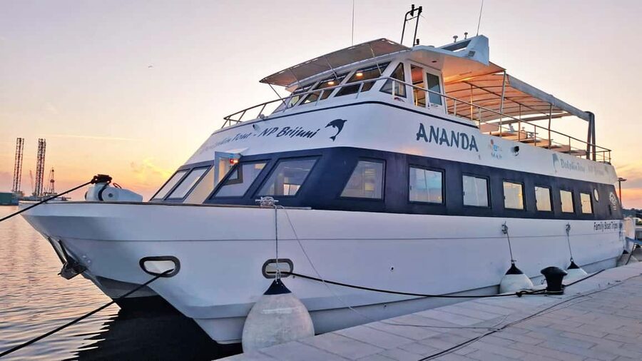 Pula: Dolphin Sunset Cruise to Brijuni with Dinner & Drinks - What the $58 price really buys you