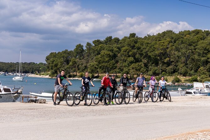 Pula E-Bike Tour: From Verudela to Pula City Center - The Sergii Arch and Pula’s Roman center