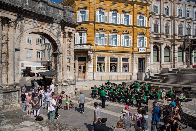 Pula Essentials Walking Tour - Ulica Sergijevaca toward the Forum