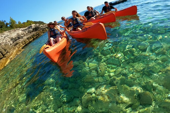 Pula Kayak Tour-Cliff jumping,snorkeling& free GoPro pictures - Free GoPro photographs are a real benefit