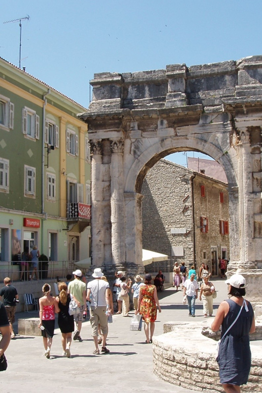 Pula: Old Town Walking Tour for Foodies with Dinner and Wine - Why this Pula evening works so well
