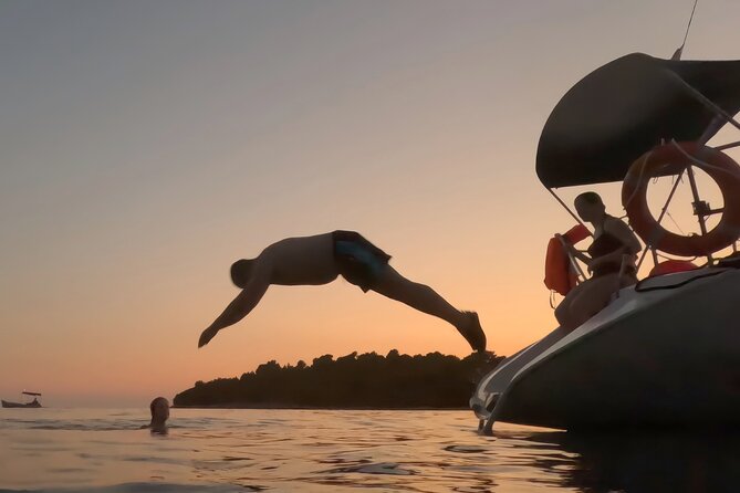 Pula: Private Golden Hour Sail - Dolphins, Drinks & Brijuni Views - Sailing beside the Brijuni coast