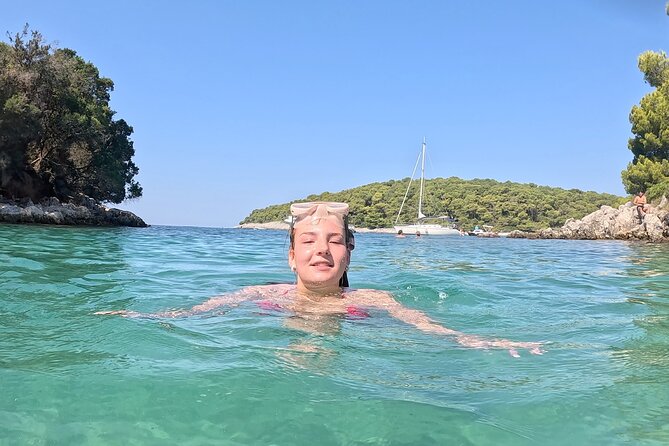 Pula Private Sailing Tour: 4-Hour Customizable Sail, Snorkel, SUP - SUP time for active passengers