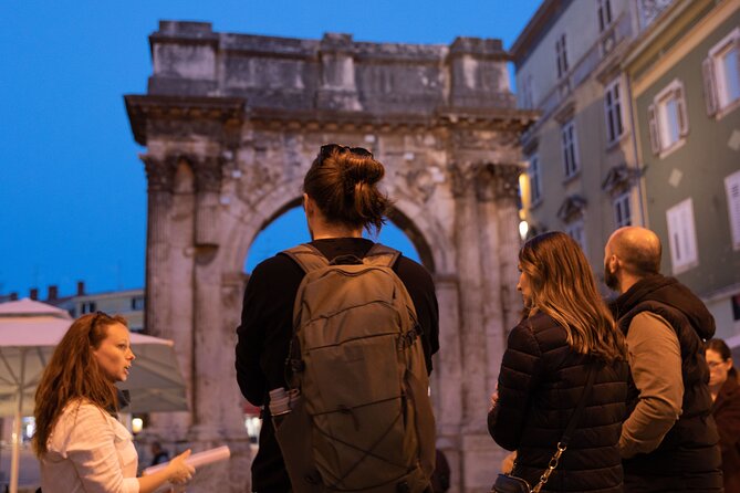 Pula Sightseeing Walking Tour - Hercules Gate and the oldest entry point