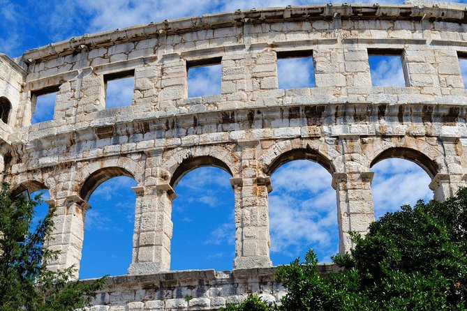 Pula walking tour - Temple of Augustus and the Roman heart of Pula